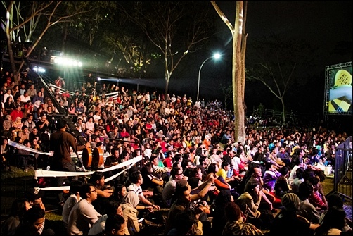 Ramai penonton LocaFore 2013 (Foto: Reynaldo Gultom/WartaJazz)